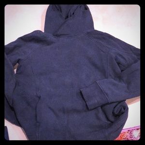Size 6, EUC lululemon sweatshirt